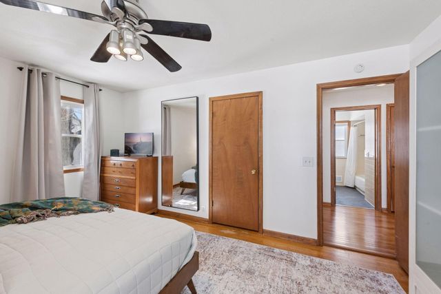 2320 Valders Avenue N, Golden Valley, MN 55427