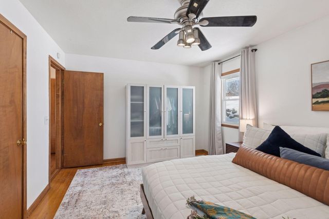 2320 Valders Avenue N, Golden Valley, MN 55427