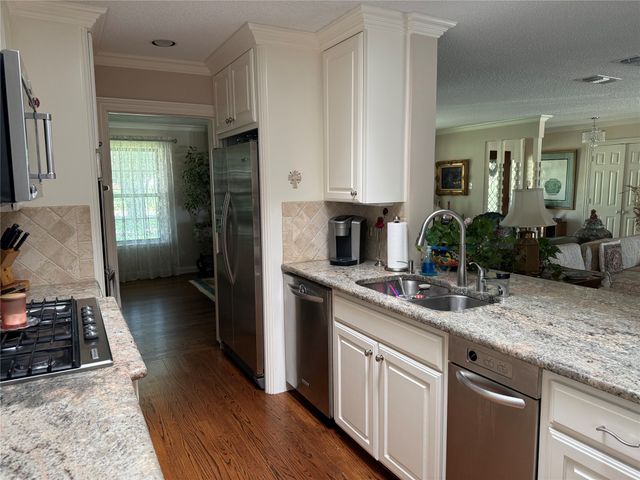 14635 Tanglewood Drive, Farmers Branch, TX 75234