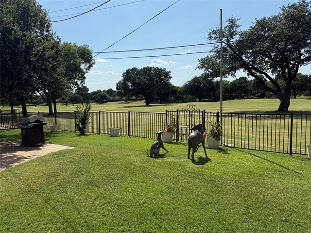 14635 Tanglewood Drive, Farmers Branch, TX 75234