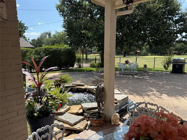 14635 Tanglewood Drive, Farmers Branch, TX 75234
