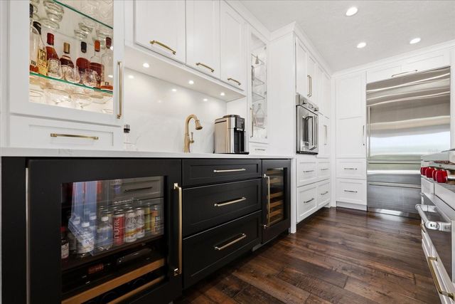 121 79TH STREET S, St Petersburg, FL 33707