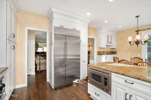 5750 Hempstead Drive, Agoura Hills, CA 91301