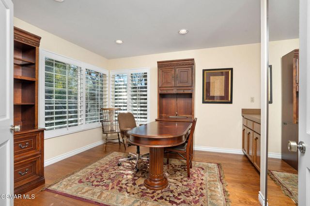5750 Hempstead Drive, Agoura Hills, CA 91301