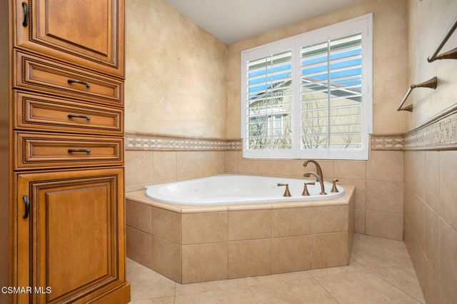 5750 Hempstead Drive, Agoura Hills, CA 91301