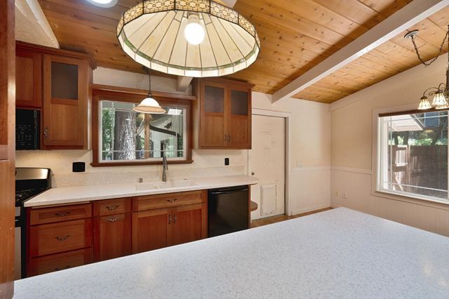 6160 Bucktail Ln, Pollock Pines, CA 95726