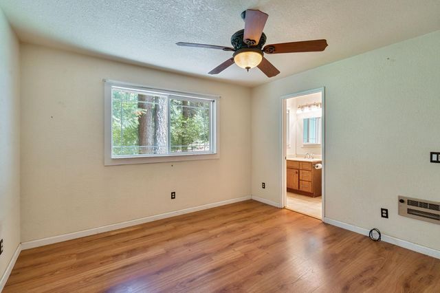 6160 Bucktail Ln, Pollock Pines, CA 95726