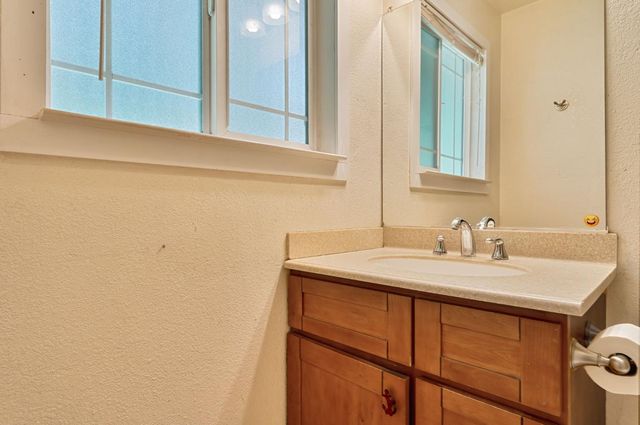 6160 Bucktail Ln, Pollock Pines, CA 95726