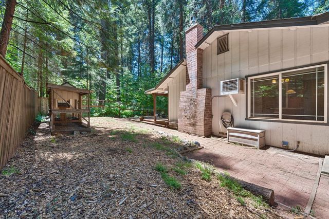 6160 Bucktail Ln, Pollock Pines, CA 95726