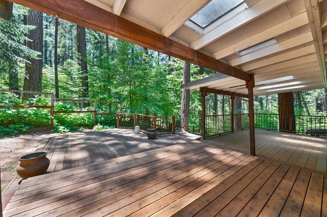 6160 Bucktail Ln, Pollock Pines, CA 95726