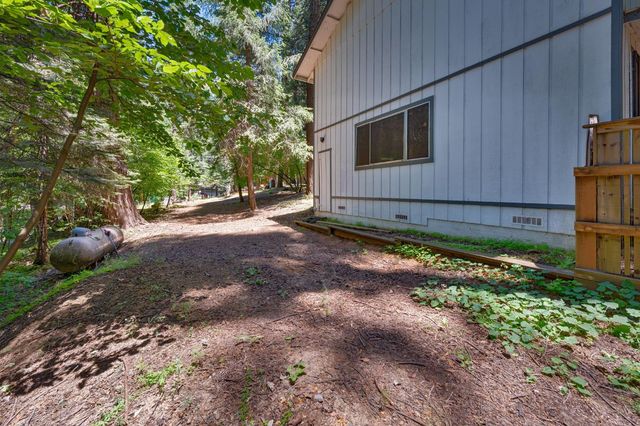 6160 Bucktail Ln, Pollock Pines, CA 95726