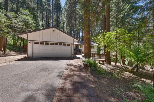 6160 Bucktail Ln, Pollock Pines, CA 95726