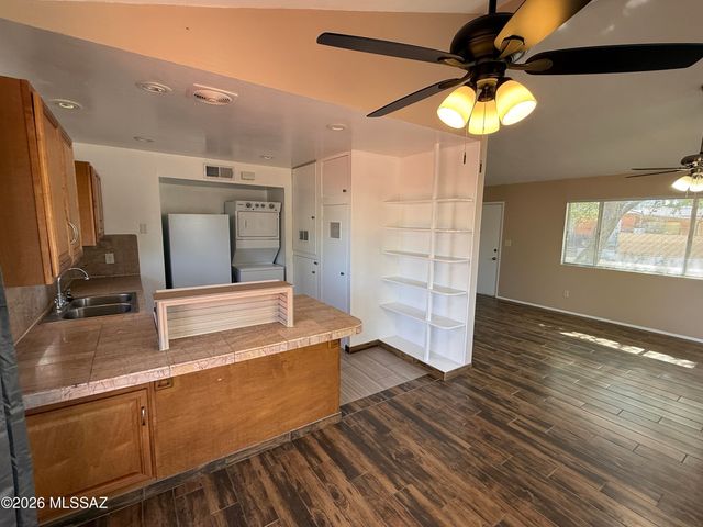 2525 N Cherry Avenue, Tucson, AZ 85719