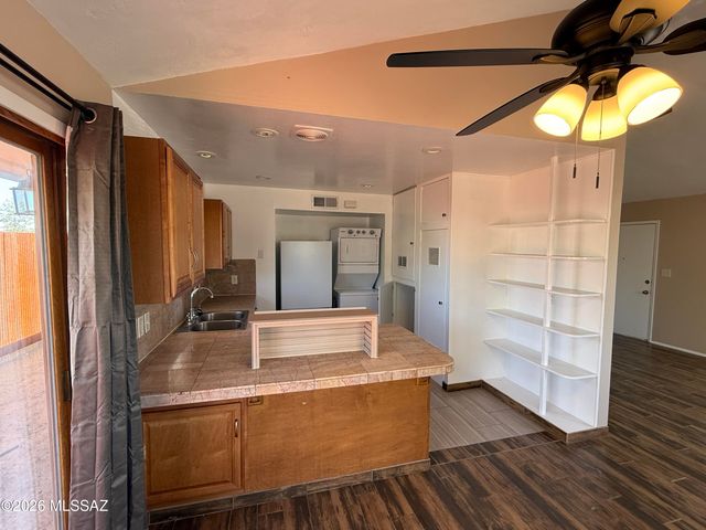 2525 N Cherry Avenue, Tucson, AZ 85719