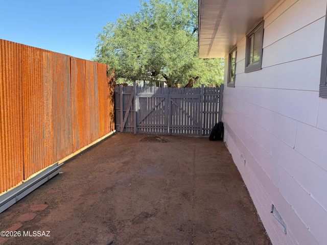 2525 N Cherry Avenue, Tucson, AZ 85719