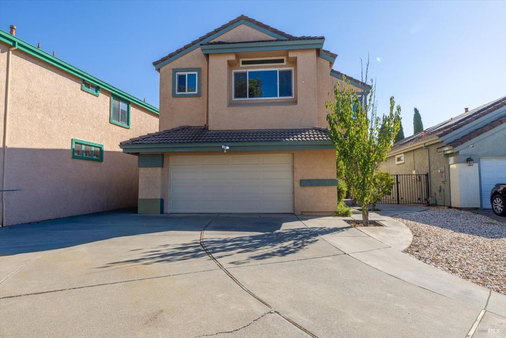 1413 Spence Ct, Suisun City, CA 94585