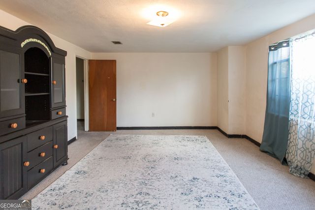 2109 NEAL, Waycross, GA 31503