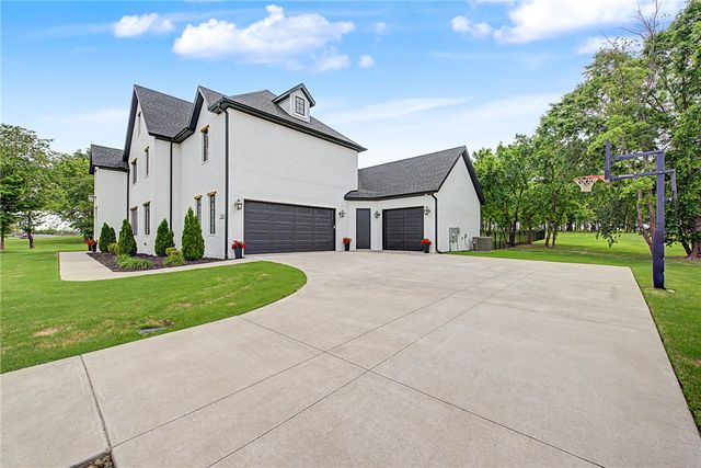 1721 Westend Avenue, Centerton, AR 72719