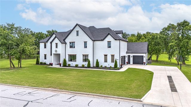 1721 Westend Avenue, Centerton, AR 72719