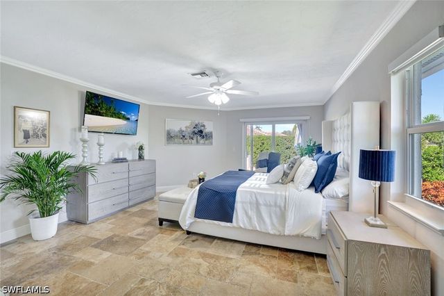 1350 Waikiki CT, Marco Island, FL 34145