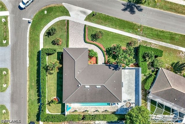 1350 Waikiki CT, Marco Island, FL 34145