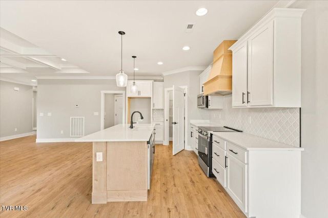 785 Twilight Falls, Jonesborough, TN 37659