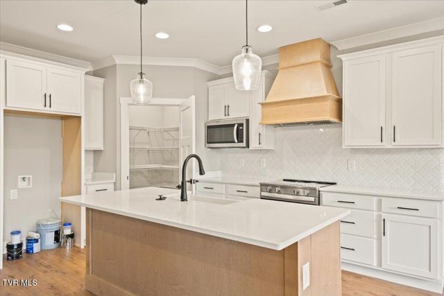 785 Twilight Falls, Jonesborough, TN 37659