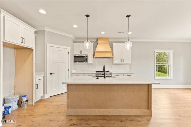 785 Twilight Falls, Jonesborough, TN 37659