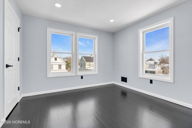 42 Dane Street, Sayreville Boro, NJ 08872