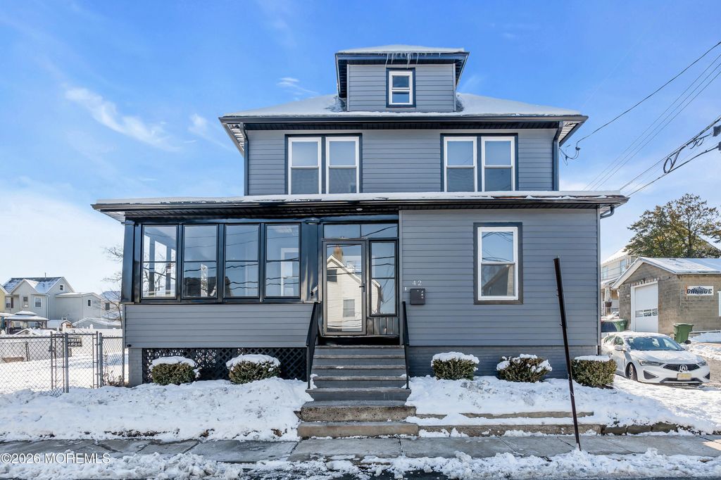 42 Dane Street, Sayreville Boro, NJ 08872