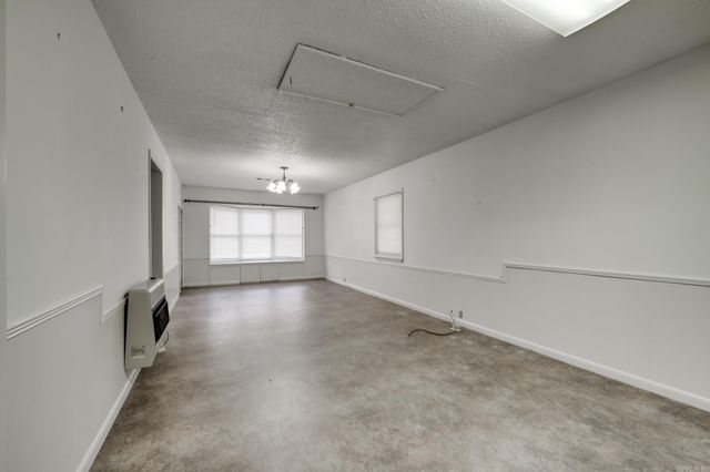1413 Graham Rd, Jacksonville, AR 72076