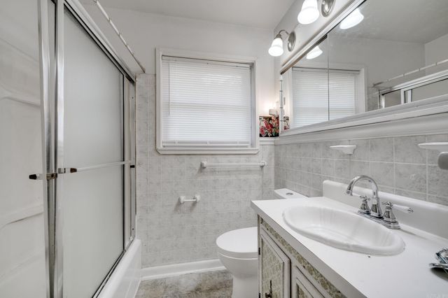 1413 Graham Rd, Jacksonville, AR 72076