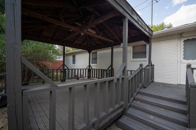 1413 Graham Rd, Jacksonville, AR 72076