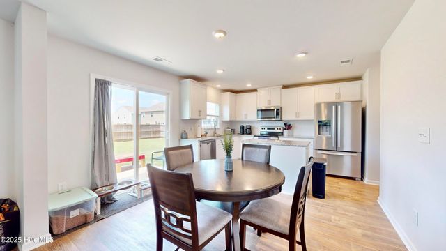 509 Dakota Avenue, New Bern, NC 28560