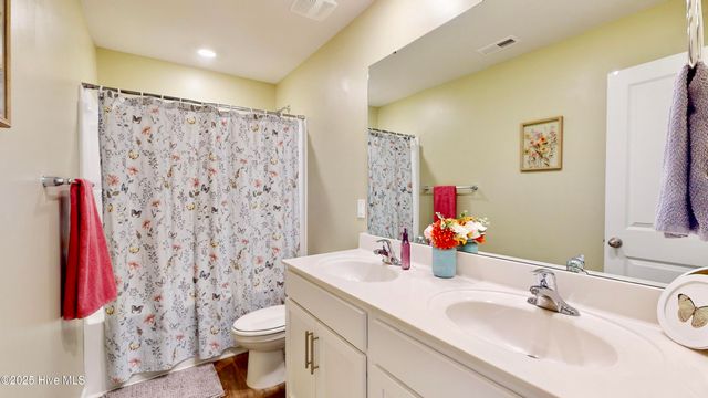 509 Dakota Avenue, New Bern, NC 28560
