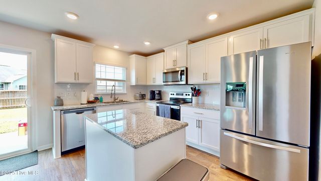 509 Dakota Avenue, New Bern, NC 28560