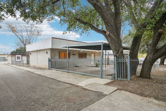 3818 Sherril Brook, San Antonio, TX 78228