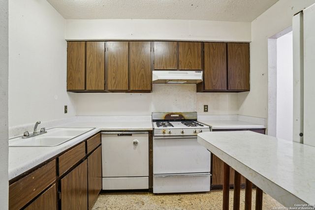 3818 Sherril Brook, San Antonio, TX 78228