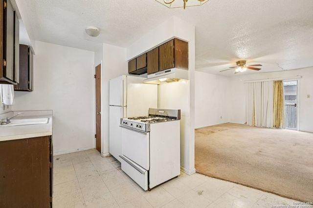 3818 Sherril Brook, San Antonio, TX 78228