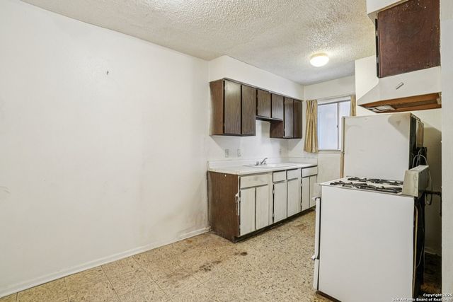 3818 Sherril Brook, San Antonio, TX 78228