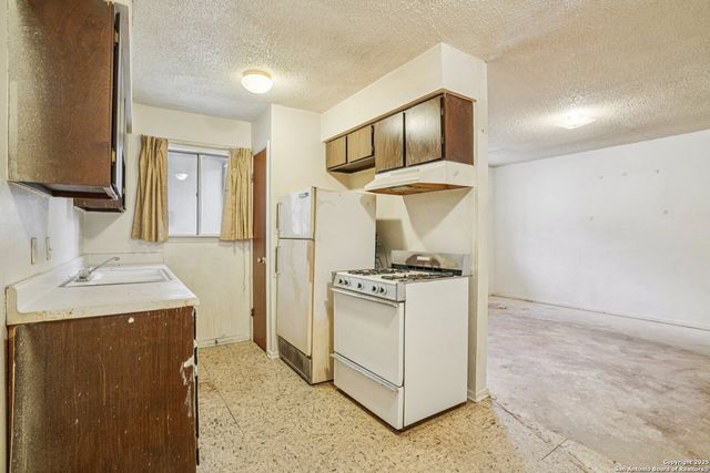 3818 Sherril Brook, San Antonio, TX 78228