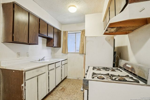 3818 Sherril Brook, San Antonio, TX 78228