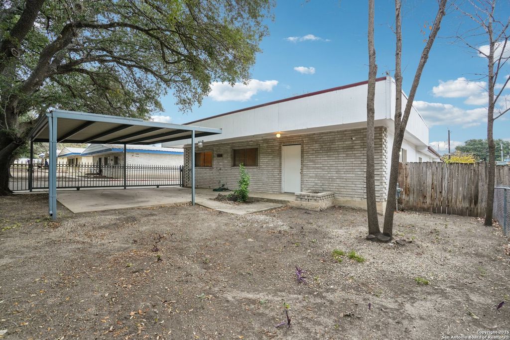 3818 Sherril Brook, San Antonio, TX 78228