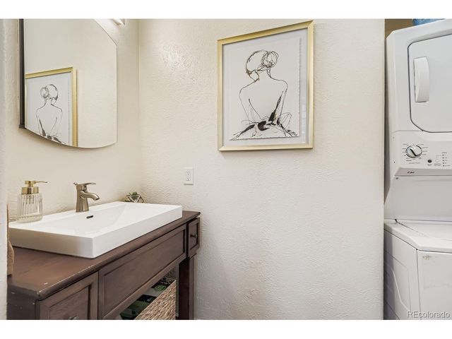 1940 W 33rd Ave, Denver, CO 80211