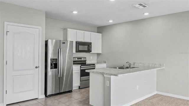 524 BURNHAM CIRCLE, Auburndale, FL 33823