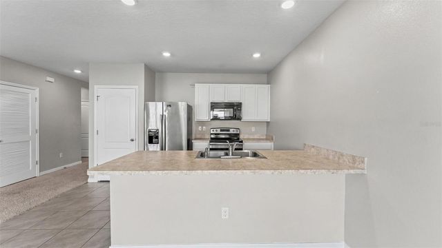 524 BURNHAM CIRCLE, Auburndale, FL 33823