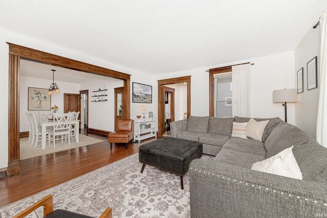 332 N Line Street, Columbia City, IN 46725