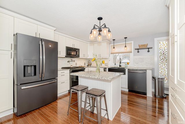 332 N Line Street, Columbia City, IN 46725