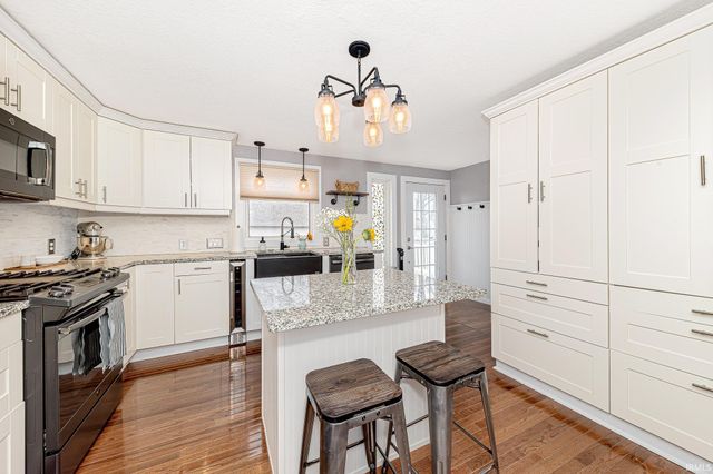 332 N Line Street, Columbia City, IN 46725