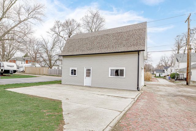 332 N Line Street, Columbia City, IN 46725